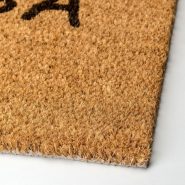 پادری خارج منزل ایکیا
